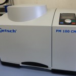 Mulino RETSCH PM100 CM -  Macinazione polveri e soluzioni